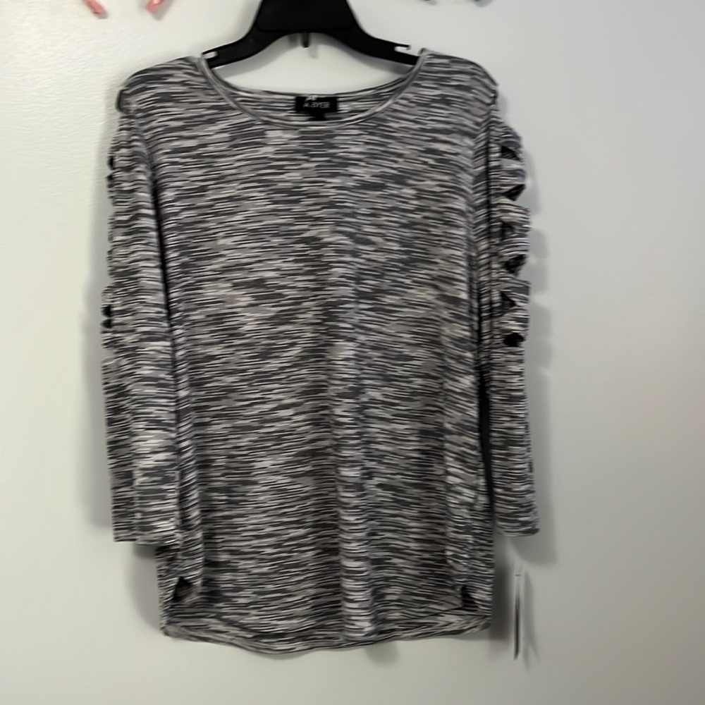 Thin casual top